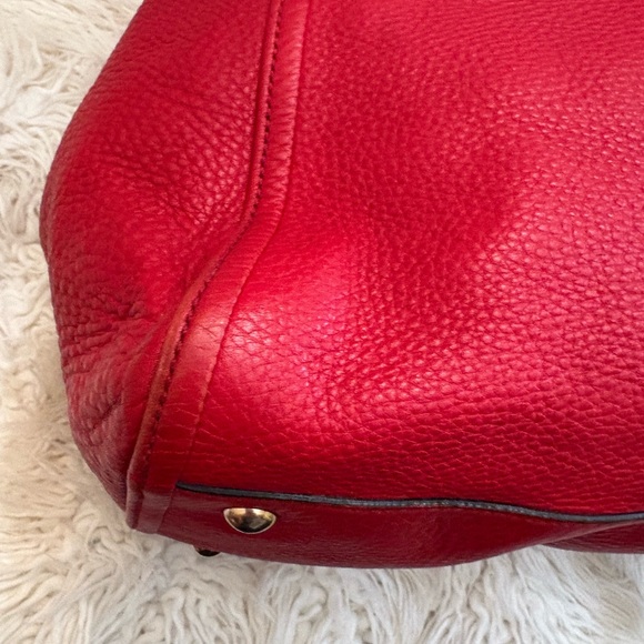 Luxury Staple Gucci Soho Shoulder Bag Authentic - Picture 9 of 12